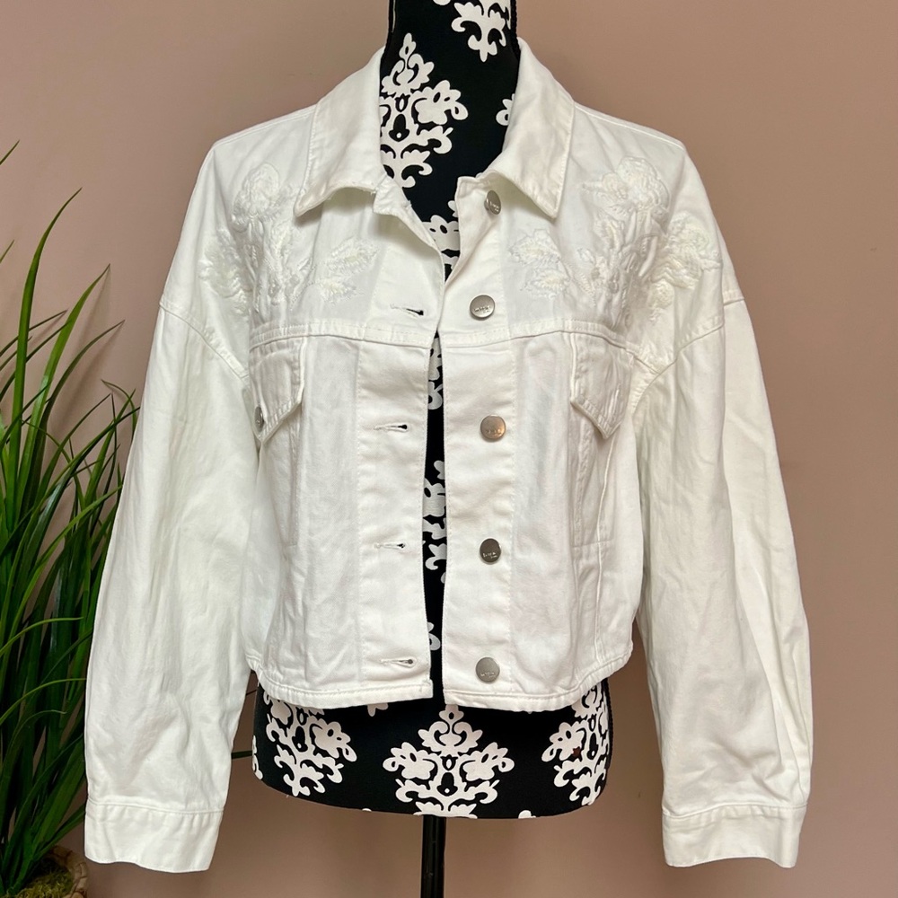 KENSIE Jeans Vintage Luxe Cropped Embroidered Oversized Denim-Style Jacket